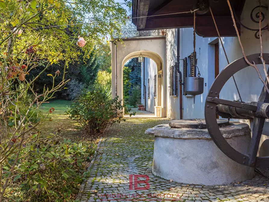 Immagine 8 di Rustico / casale in vendita  in VIA BIGORRA a Cuneo