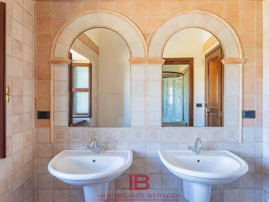 Immagine 22 di Rustico / casale in vendita  in VIA BIGORRA a Cuneo