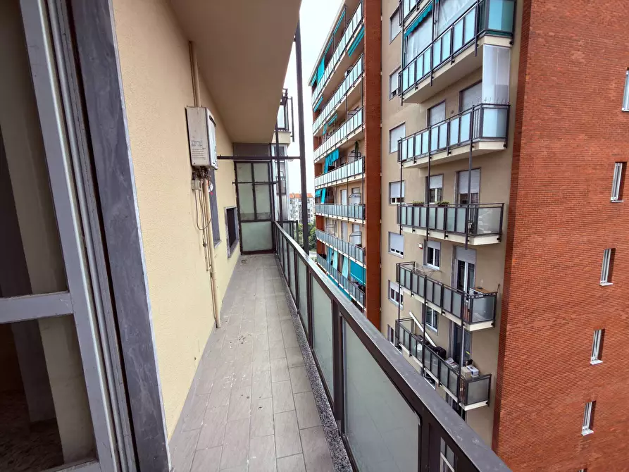 Immagine 27 di Appartamento in vendita  in Largo Toscana 50 a Torino