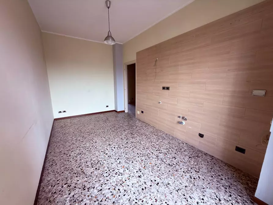 Immagine 9 di Appartamento in vendita  in Largo Toscana 50 a Torino