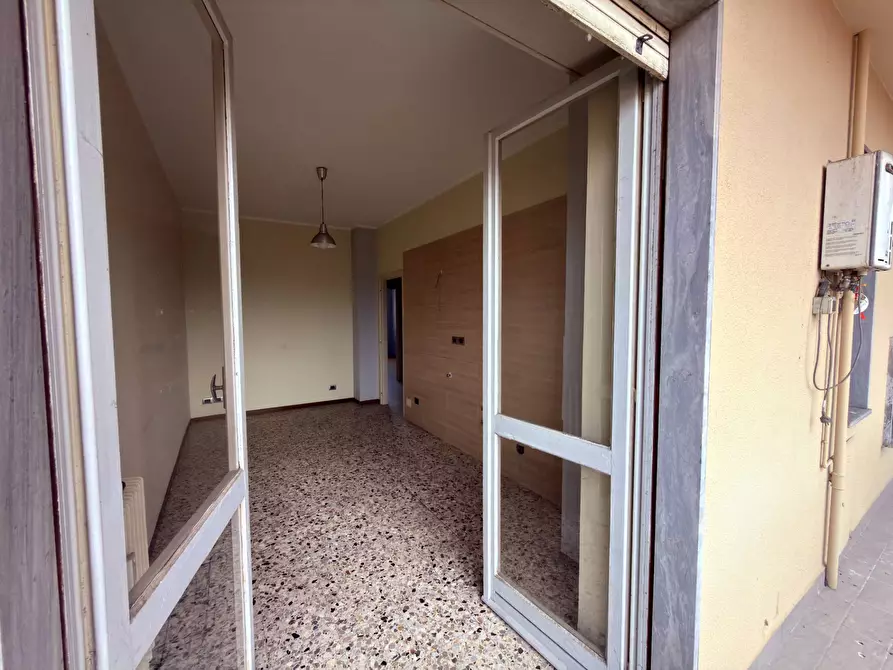 Immagine 12 di Appartamento in vendita  in Largo Toscana 50 a Torino