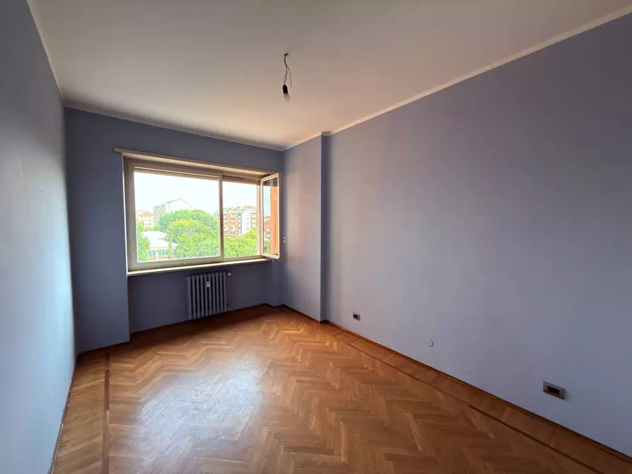 Immagine 2 di Appartamento in vendita  in Largo Toscana 50 a Torino