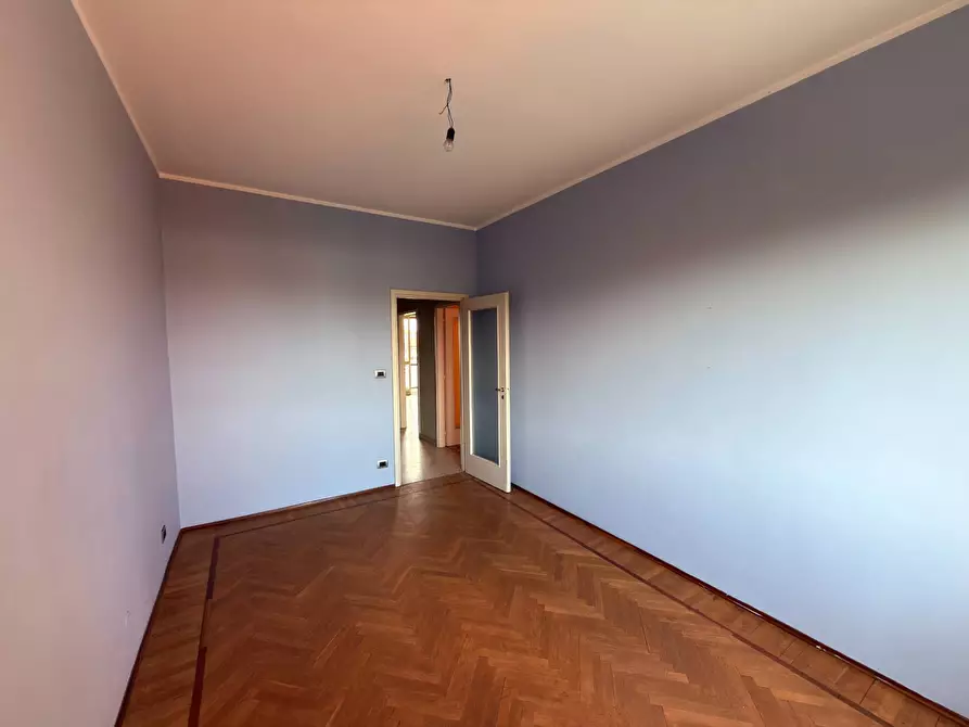 Immagine 3 di Appartamento in vendita  in Largo Toscana 50 a Torino
