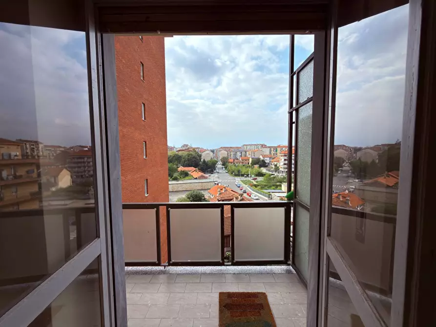 Immagine 29 di Appartamento in vendita  in Largo Toscana 50 a Torino