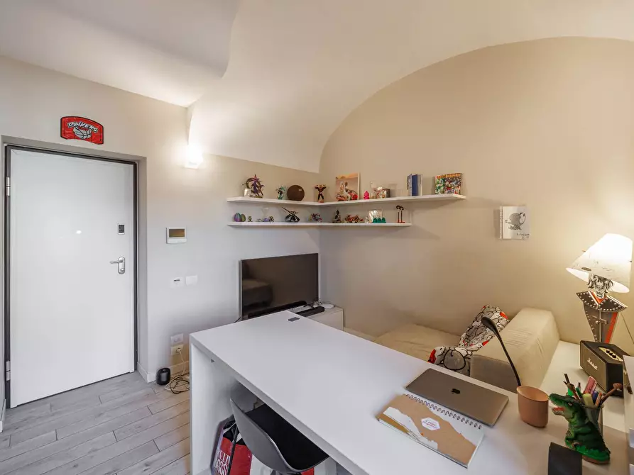 Immagine 10 di Appartamento in vendita  in Via Delle Orfane a Torino