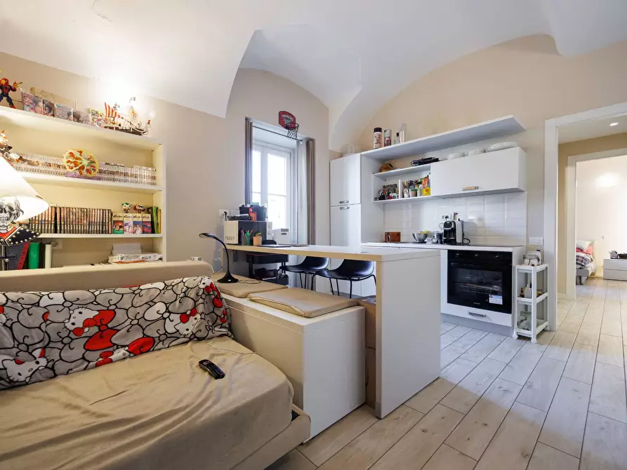 Immagine 3 di Appartamento in vendita  in Via Delle Orfane a Torino