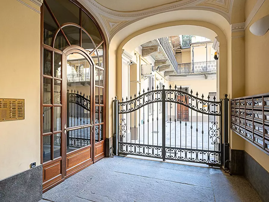 Immagine 4 di Loft/Open space in vendita  in Via Bellini 6 a Torino