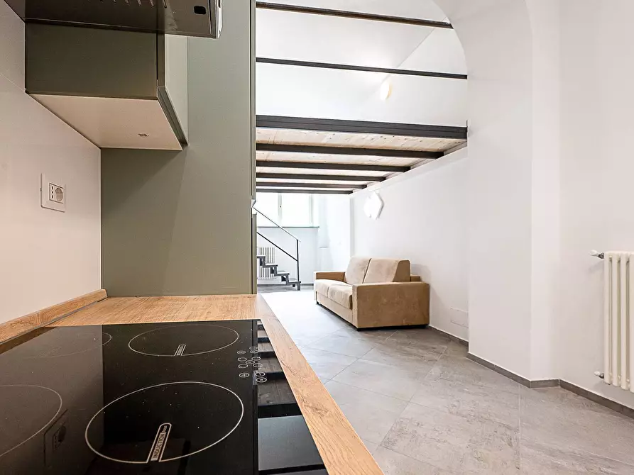 Immagine 10 di Loft/Open space in vendita  in Via Bellini 6 a Torino