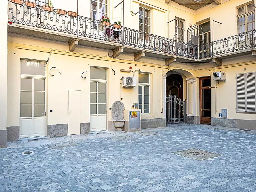 Immagine 27 di Loft/Open space in vendita  in Via Bellini 6 a Torino