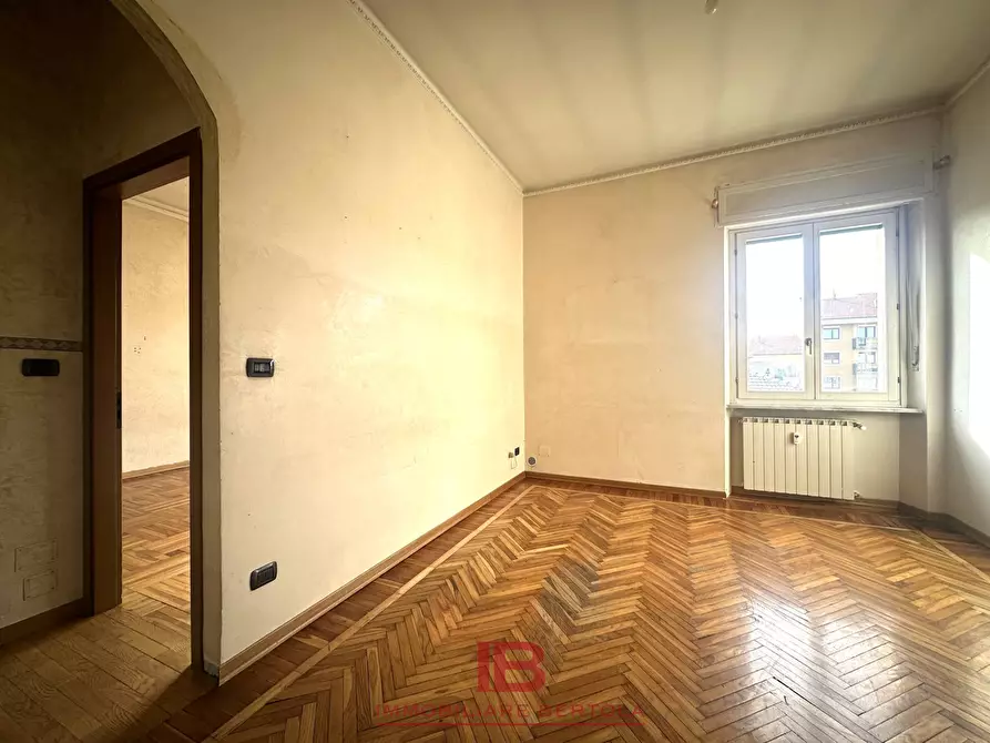 Immagine 8 di Appartamento in vendita  in via schiaparelli 34 a Cuneo