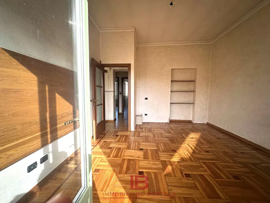 Immagine 16 di Appartamento in vendita  in via schiaparelli 34 a Cuneo