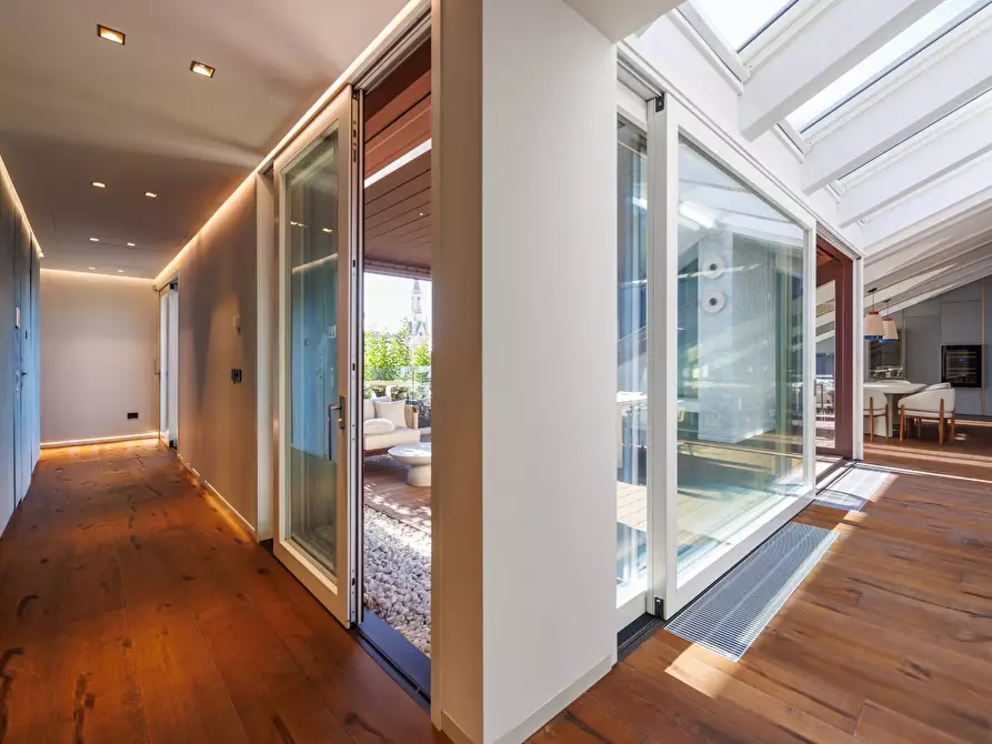 Immagine 5 di Attico in affitto  in Corso Giacomo Matteotti a Torino