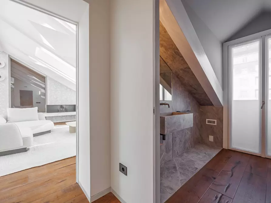 Immagine 23 di Attico in affitto  in Corso Giacomo Matteotti a Torino