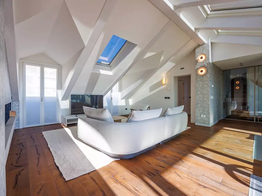 Immagine 3 di Attico in affitto  in Corso Giacomo Matteotti a Torino