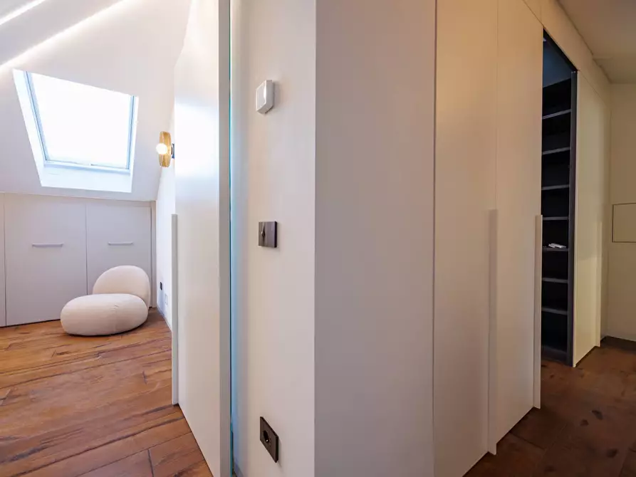 Immagine 31 di Attico in affitto  in Corso Giacomo Matteotti a Torino