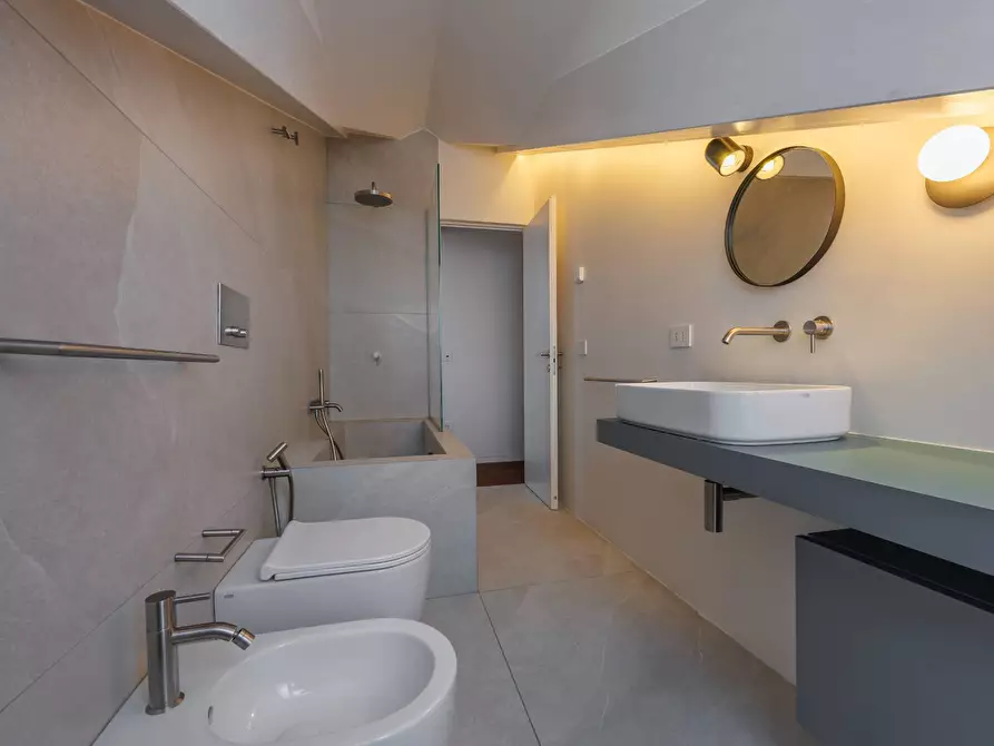 Immagine 46 di Attico in affitto  in Corso Giacomo Matteotti a Torino