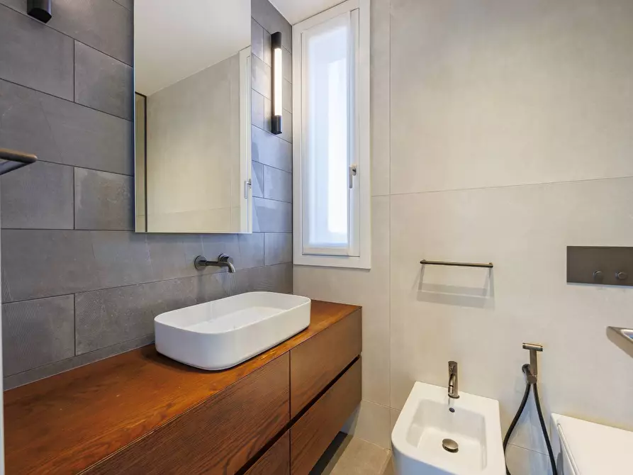 Immagine 64 di Attico in affitto  in Corso Giacomo Matteotti a Torino