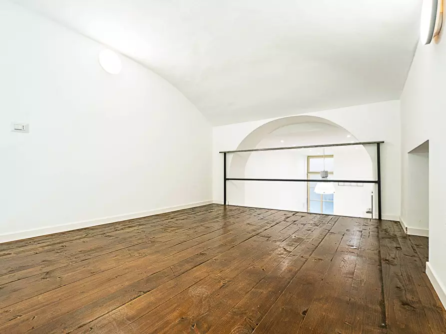 Immagine 19 di Loft/Open space in vendita  in Via Vincenzo Bellini 6 a Torino