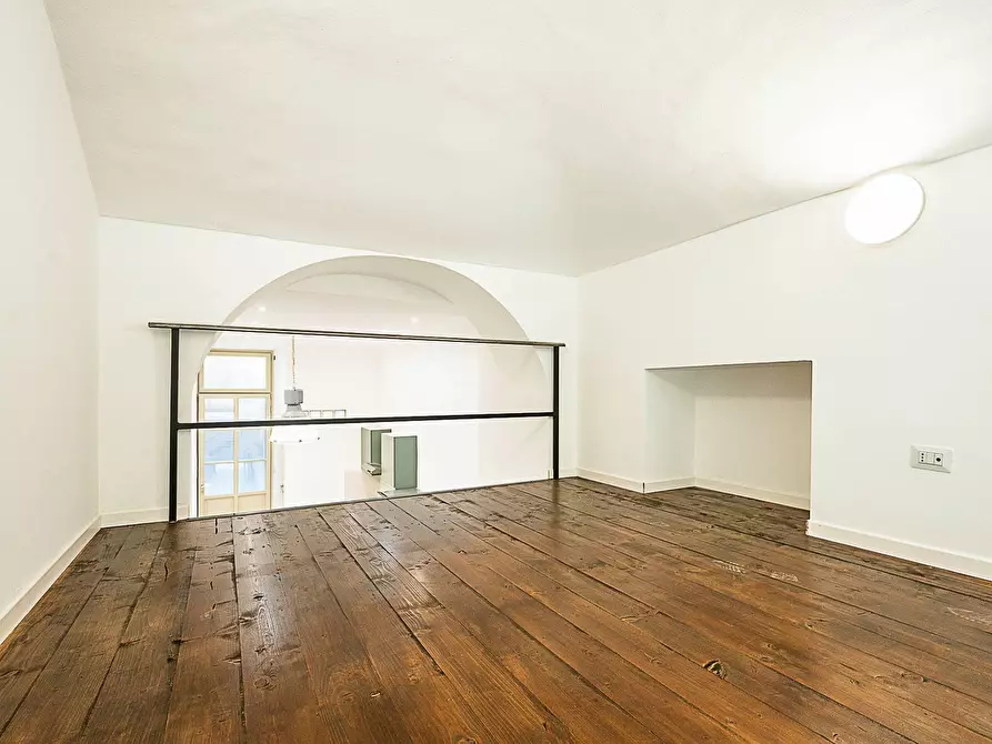 Immagine 22 di Loft/Open space in vendita  in Via Vincenzo Bellini 6 a Torino