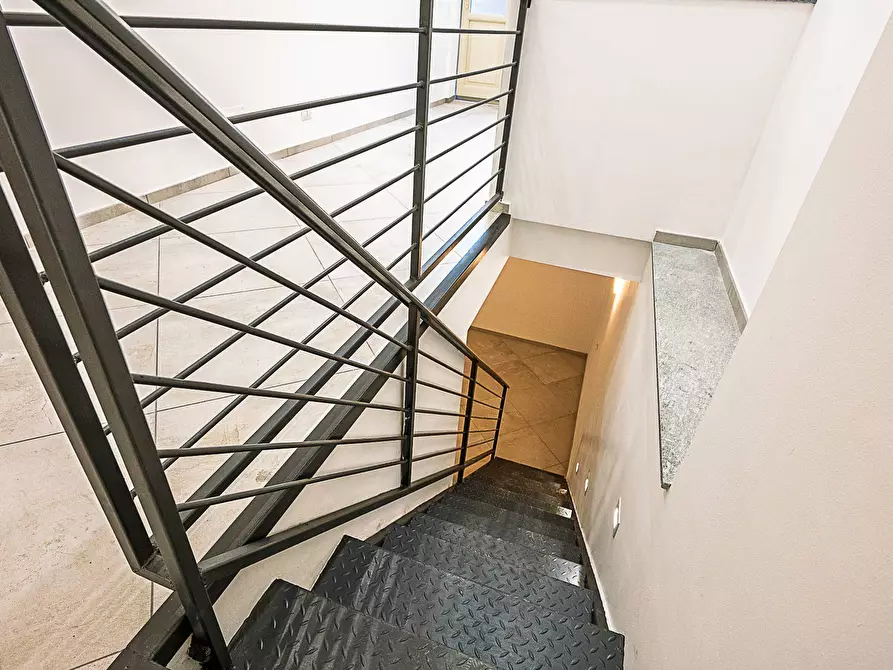 Immagine 26 di Loft/Open space in vendita  in Via Vincenzo Bellini 6 a Torino