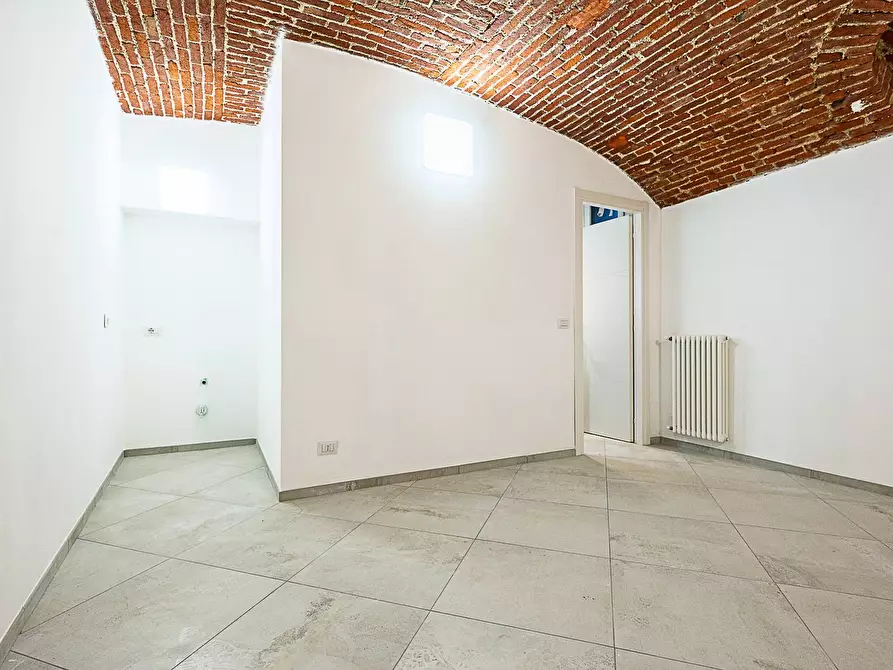 Immagine 33 di Loft/Open space in vendita  in Via Vincenzo Bellini 6 a Torino