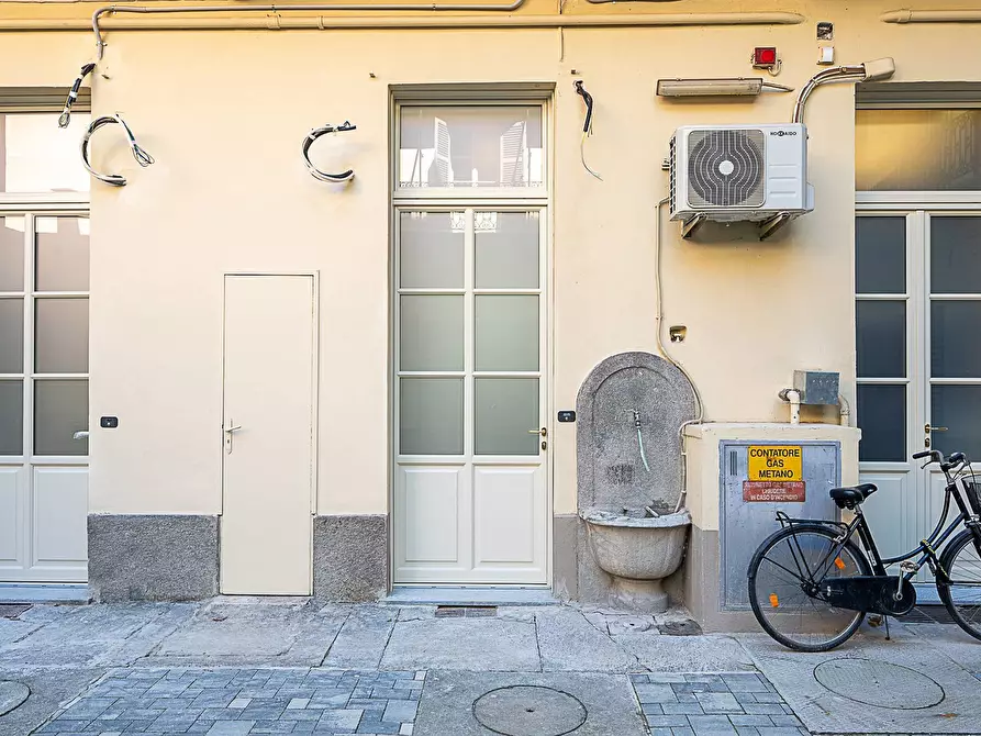 Immagine 37 di Loft/Open space in vendita  in Via Vincenzo Bellini 6 a Torino