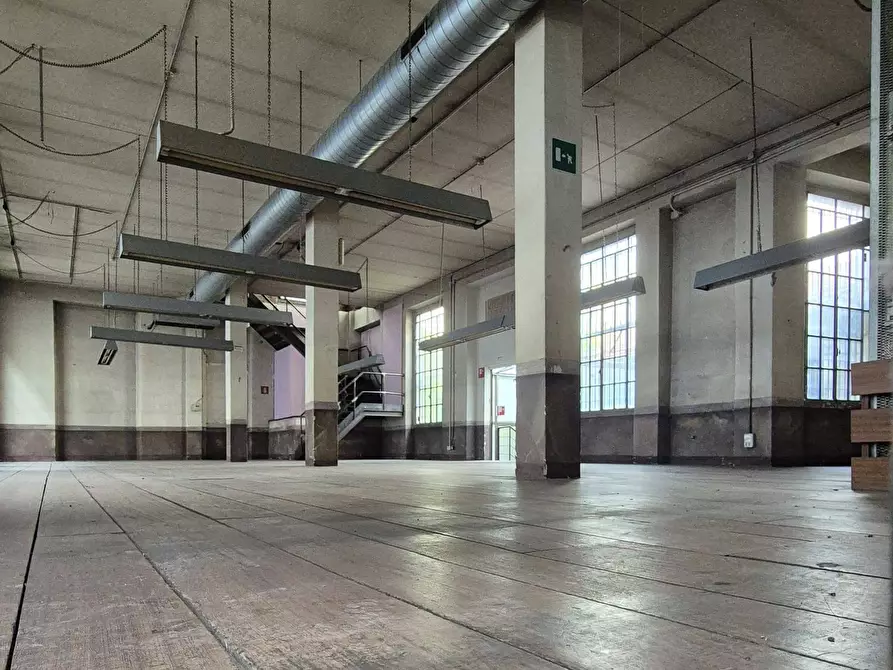 Immagine 3 di Ufficio in affitto  in Piazza Venticinque Aprile a Milano