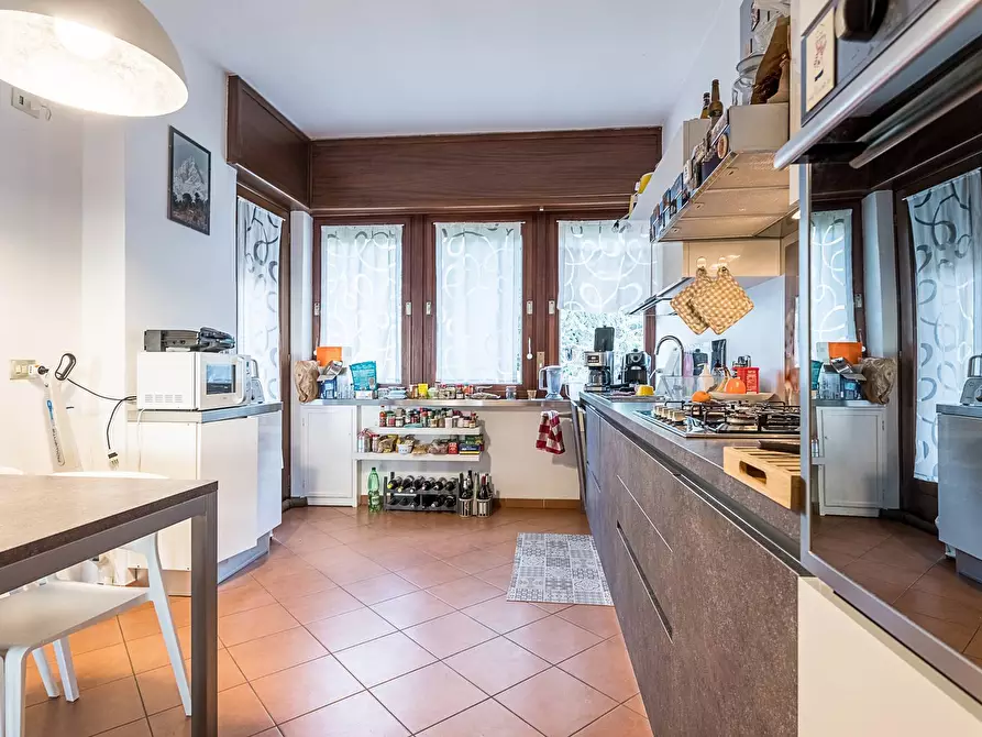 Immagine 13 di Appartamento in vendita  in Strada Vicinale Del Campagnino 11 a Torino