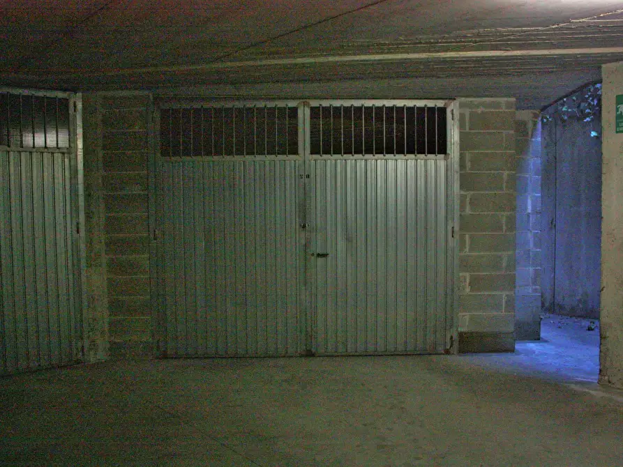 Immagine 7 di Box auto in vendita  in Via Luigi Pagliani 19 a Torino