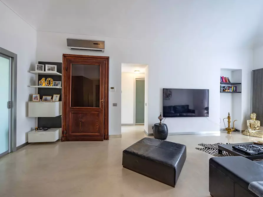 Immagine 14 di Appartamento in affitto  in Via Della Consolata a Torino