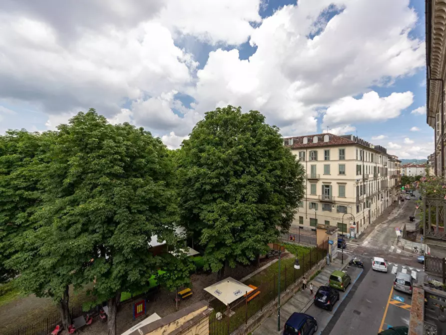 Immagine 7 di Appartamento in affitto  in Via Della Consolata a Torino