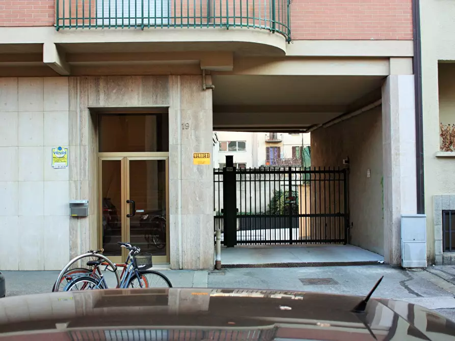 Immagine 2 di Box auto in vendita  in Via Luigi Pagliani 19 a Torino