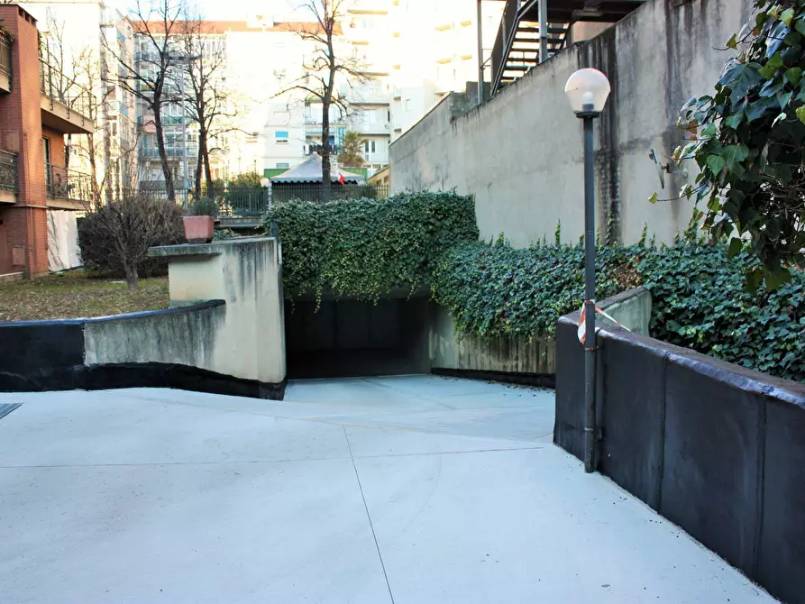 Immagine 5 di Box auto in vendita  in Via Luigi Pagliani 19 a Torino