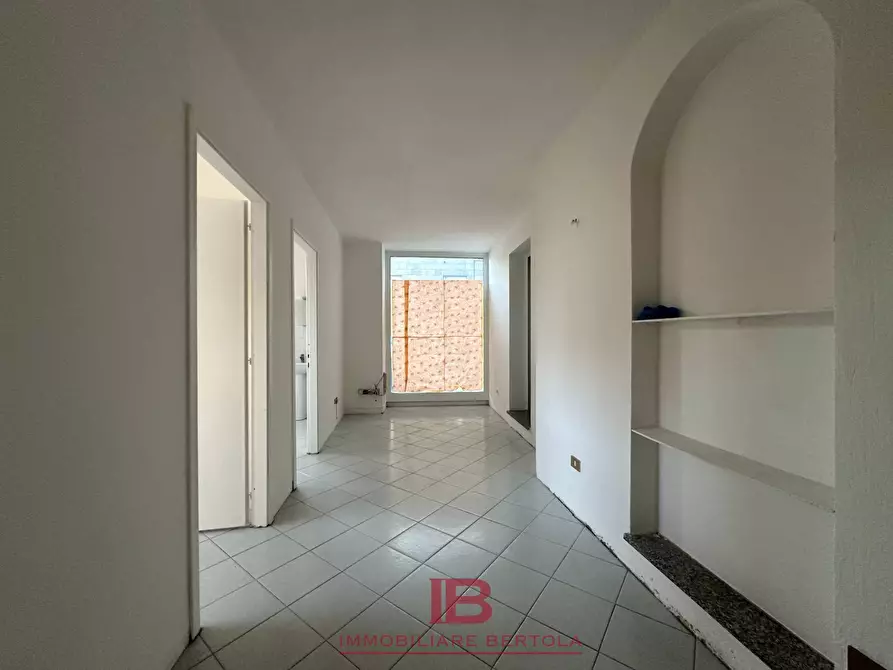 Immagine 4 di Attività commerciale in vendita  in via mameli a Cuneo