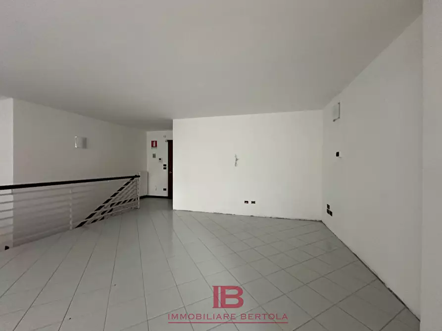 Immagine 17 di Attività commerciale in vendita  in via mameli a Cuneo