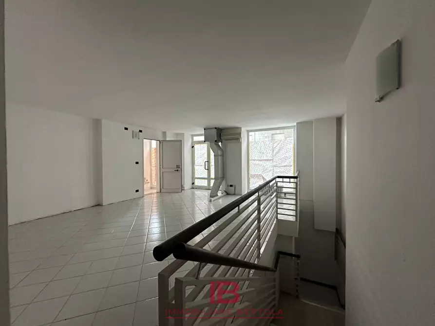 Immagine 19 di Attività commerciale in vendita  in via mameli a Cuneo