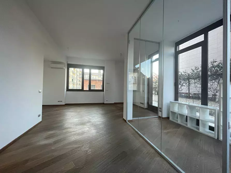 Immagine 12 di Ufficio in affitto  in Lungopo Alessandro Antonelli 21 a Torino