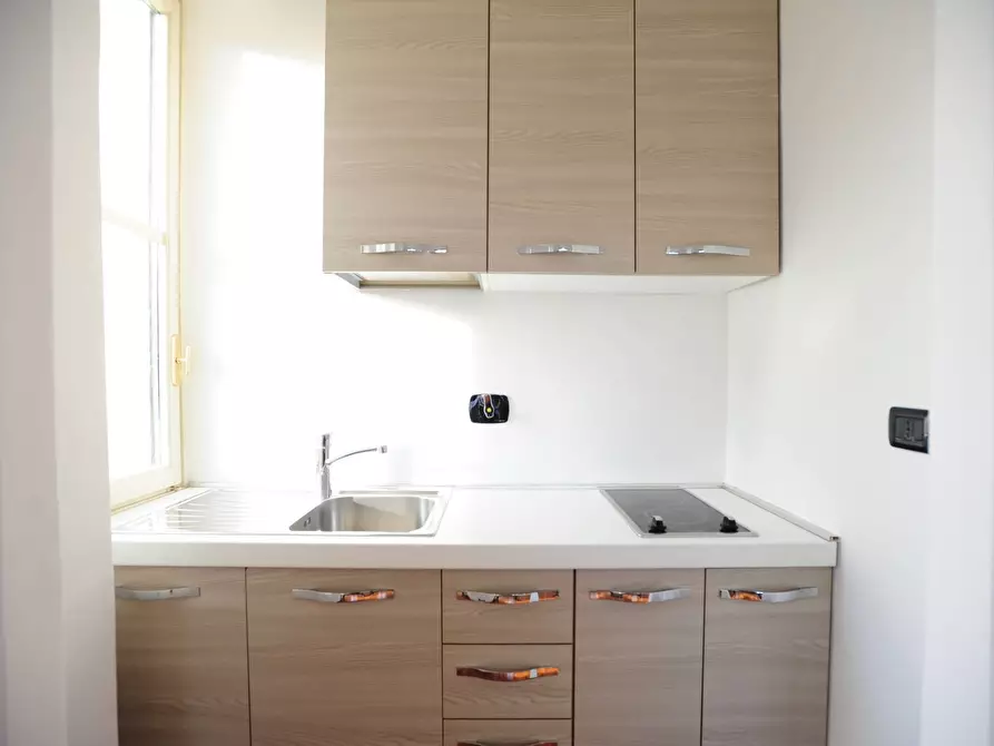 Immagine 5 di Appartamento in vendita  in Via Oristano 3 a Torino