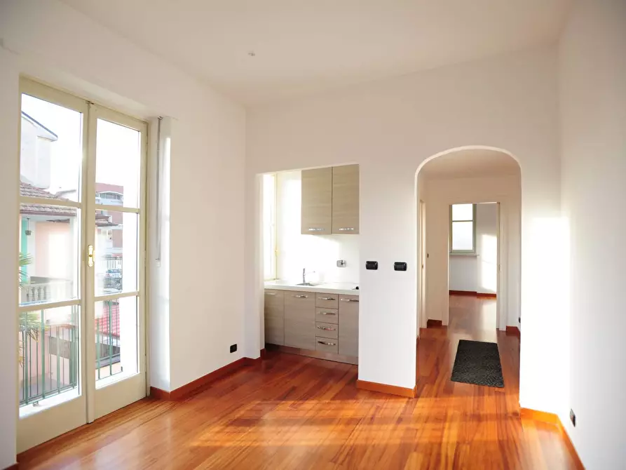 Immagine 9 di Appartamento in vendita  in Via Oristano 3 a Torino