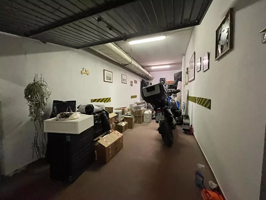 Immagine 5 di Box auto in vendita  in Via Roma 6 - 8 a Collegno