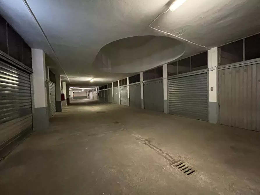 Immagine 9 di Box auto in vendita  in Via Roma 6 - 8 a Collegno