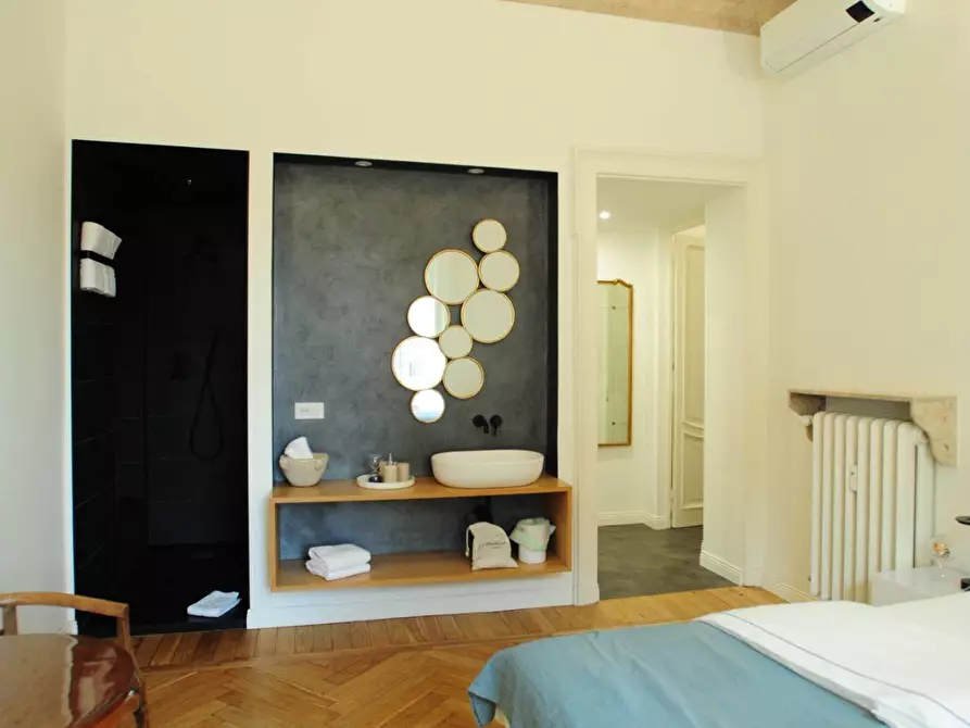 Immagine 4 di Casa semindipendente in affitto  in Via Madama Cristina 92 a Torino