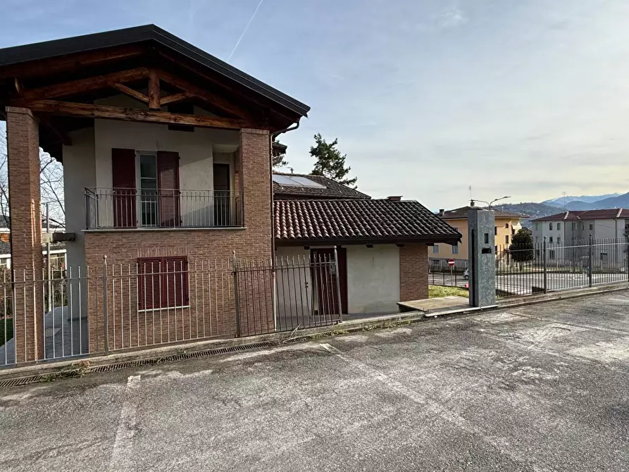 Immagine 4 di Villa in vendita  in strada Pracarbone a Villanova Mondovì