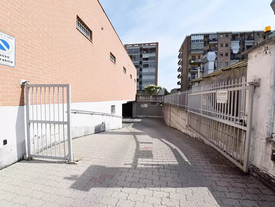 Immagine 1 di Box auto in affitto  in Via Carlo Porta 30 a Torino