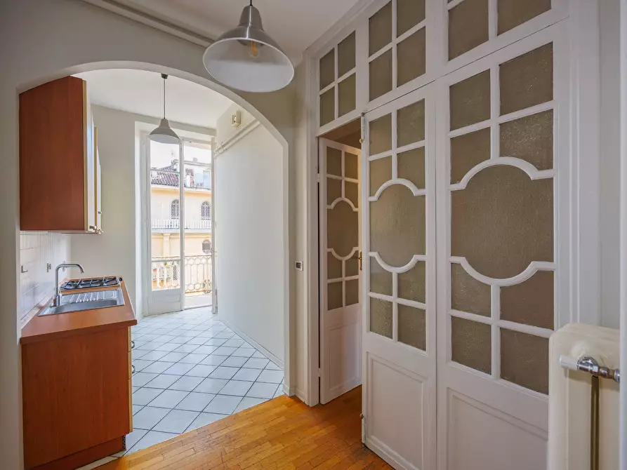 Immagine 11 di Appartamento in affitto  in Piazza Cavour 10 a Torino