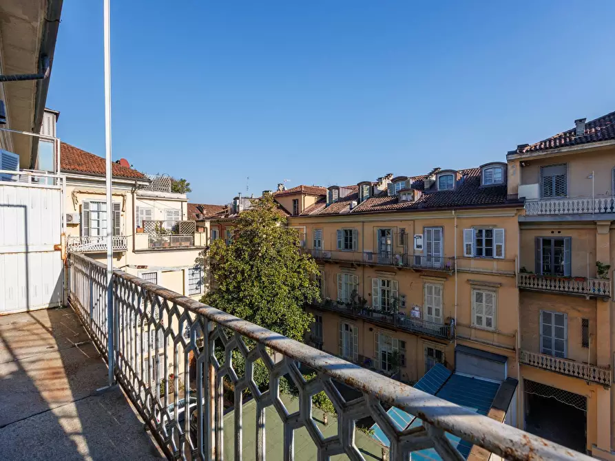 Immagine 13 di Appartamento in affitto  in Piazza Cavour 10 a Torino