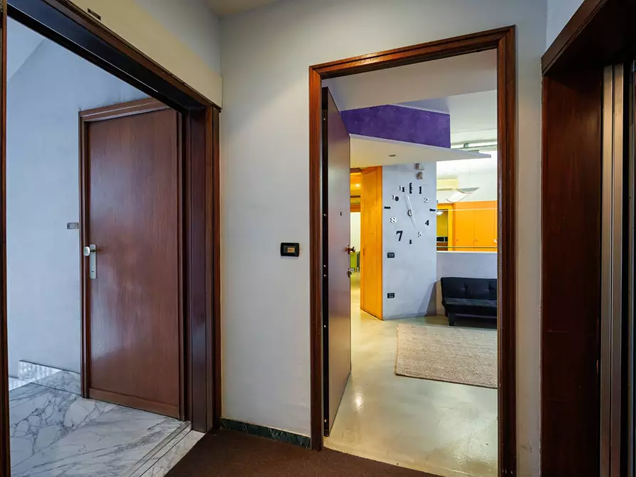 Immagine 32 di Ufficio in affitto  in Corso Luigi Einaudi a Torino