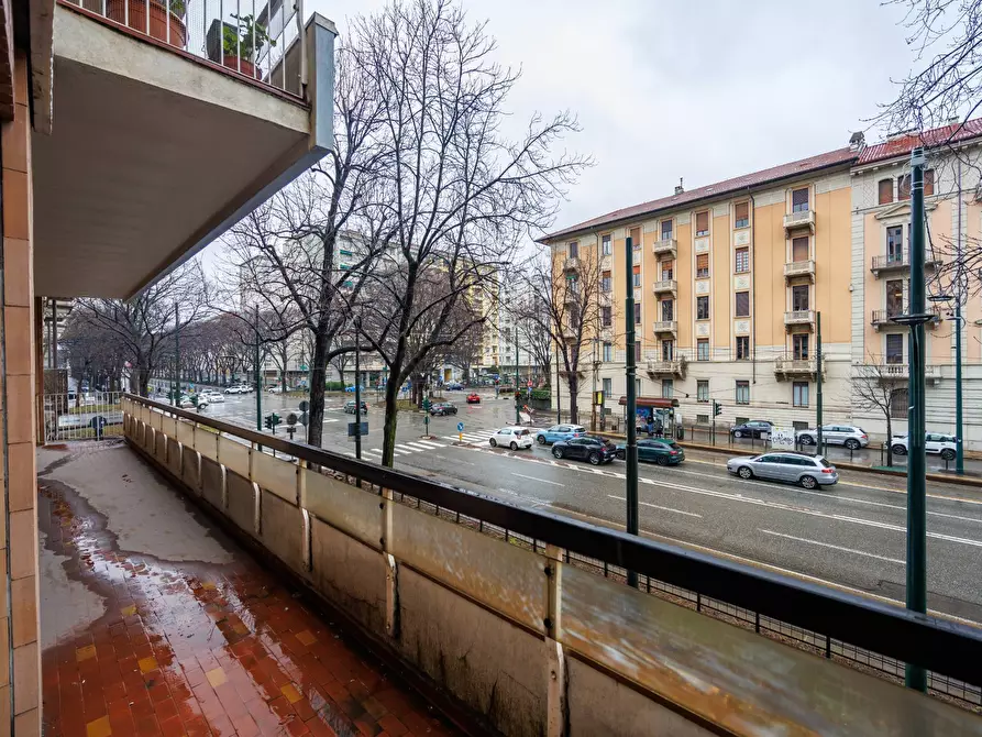 Immagine 23 di Ufficio in affitto  in Corso Luigi Einaudi a Torino