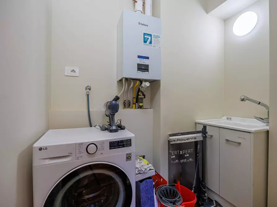 Immagine 16 di Appartamento in affitto  in Via San Camillo De Lellis a Torino