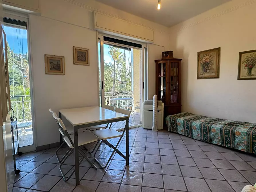 Immagine 6 di Appartamento in vendita  in Corso degli Inglesi 618 a San Remo